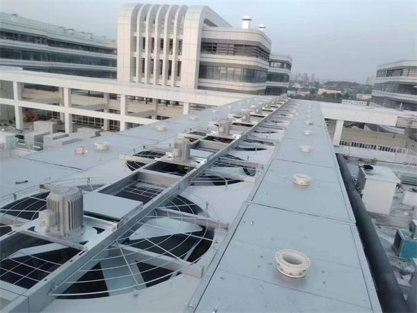 冷卻塔廠家講解雙曲線<font color='red'>冷卻塔填料</font>的清洗問題