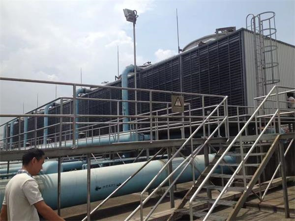 玻璃鋼冷卻塔漂水的處理方法(玻璃鋼冷卻塔水處理)