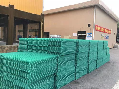 閉式冷卻塔循環系統的運行原理(閉式冷卻塔工作原理)