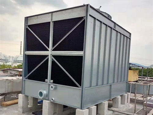 閉式冷卻塔使用中冷水機組壓力高的解決方案(閉式冷卻塔工作原理)